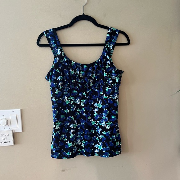 Ann Taylor Black/Royal Blue/Blue/Mint Green/White Splotchy Floral Print Tank Top - Picture 7 of 14
